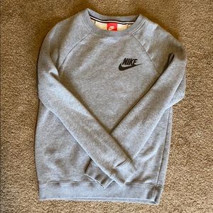 Nike crewneck